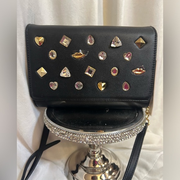 🖤🖤NWT-BETSEY JOHNSON GORGEOUS @Sybil” Crossbody With Studs And Gems🖤🖤 - Picture 9 of 12